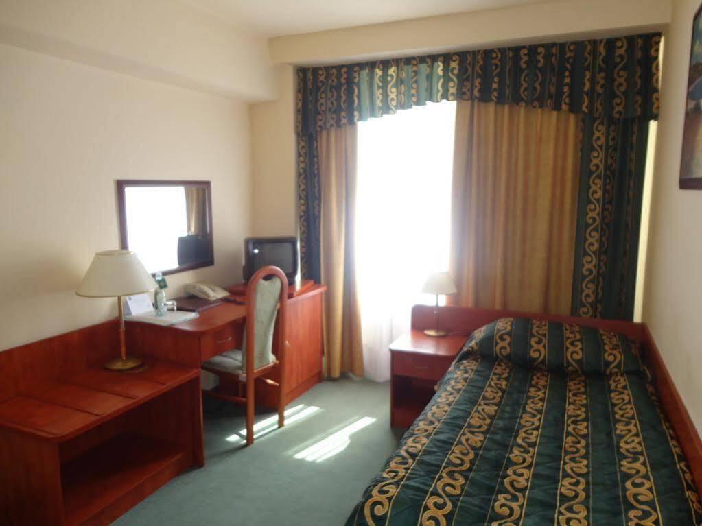Hotel Accademia Ostrowiec Świętokrzyski Εξωτερικό φωτογραφία